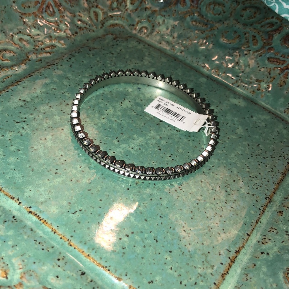 Kendra Scott bangle